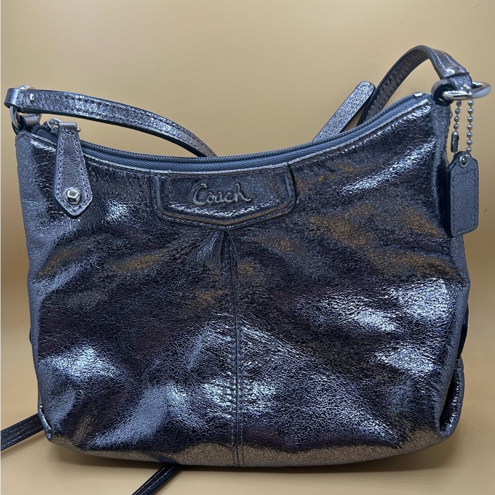 Coach small cross-body purse in metallic leather. Excellent condition.